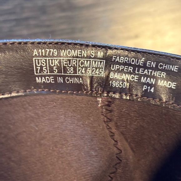 Rockport  Brown Ankle Boots size 7.5 - Picture 4 of 10